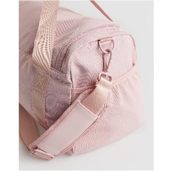 Gymshark Small Everyday Gym Bag Pink - Picture 8 of 8